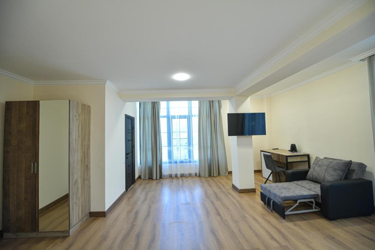 Madin Eco Hotel Debed Dış mekan fotoğraf